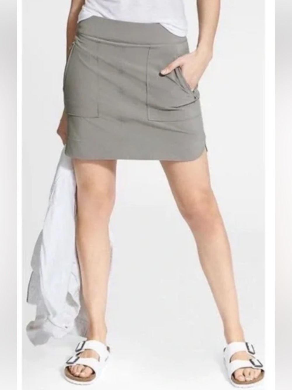 Athleta Chelsea Cargo Skort Sz 6